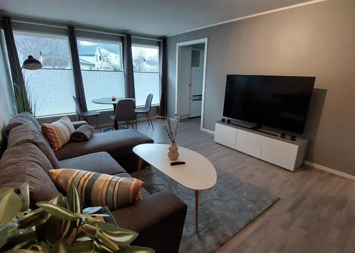 Cozy With Reinebringen Mountain View - Reine, Lofoten Apartment Reine