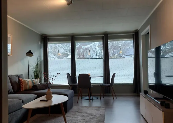 Cozy With Reinebringen Mountain View - Reine, Lofoten Reine